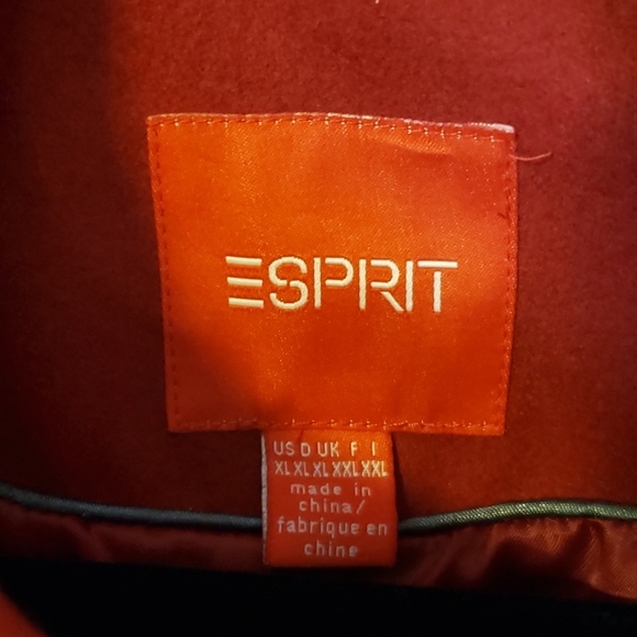 SPIRIT Red Trench Coat - Picture 3 of 8